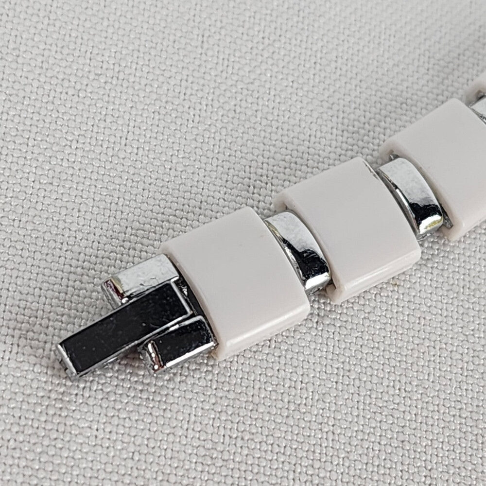 White & Silver Rhinestone Quartz Watch - Picture 4 of 6